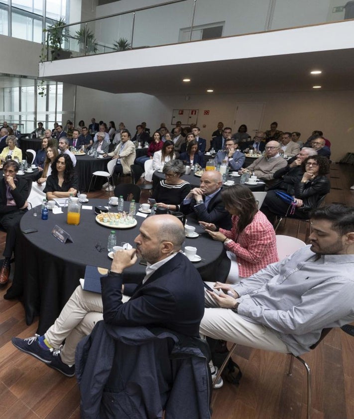 Imagen secundaria 2 - El entorno empresarial se adapta a una IA ética e innovadora