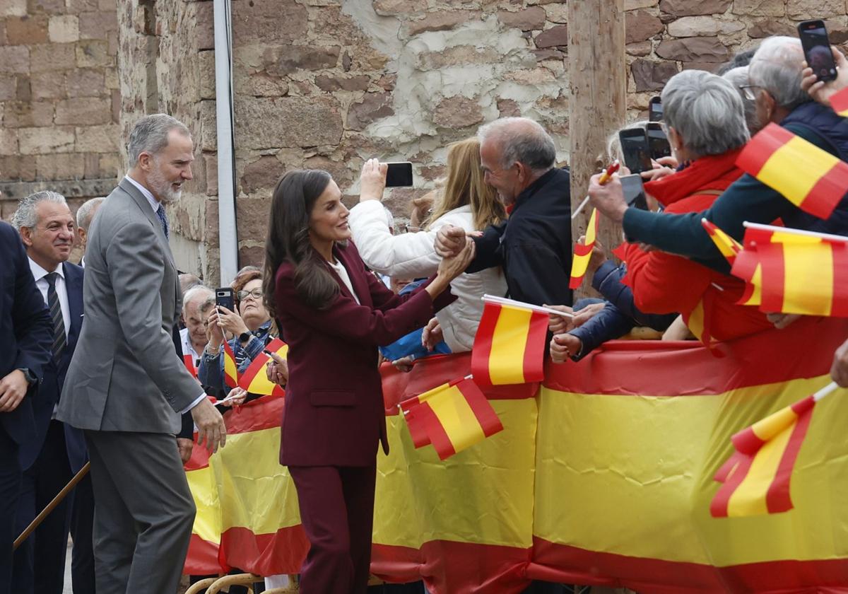 La visita de los Reyes a Brañosera, en imágenes