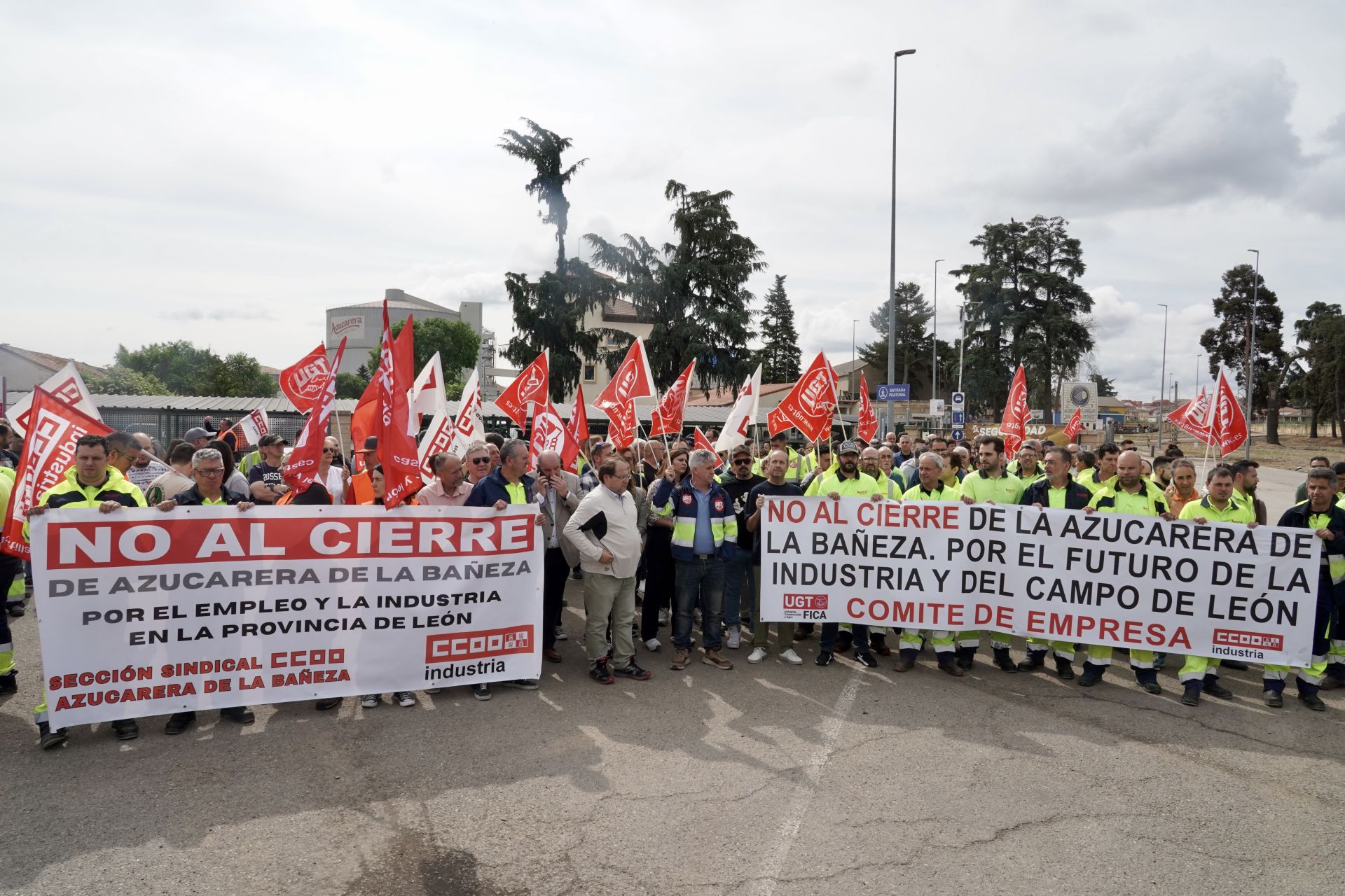 Concentración de trabajadores de Azucarera de La Bañeza