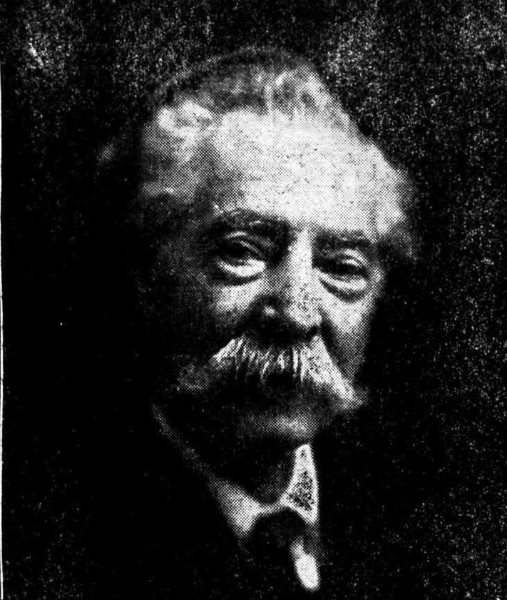 Imagen secundaria 2 - Arriba, el domador dando de comer a sus leones 'Conde' y 'Fortuny' en 1900. Abajo, una actuación en 1896 y Malleu en 1930, poco antes de fallecer en Valladolid. 