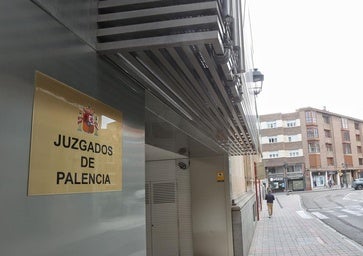 Juzgan a una conductora por un accidente en Torquemada con un motorista que falleció