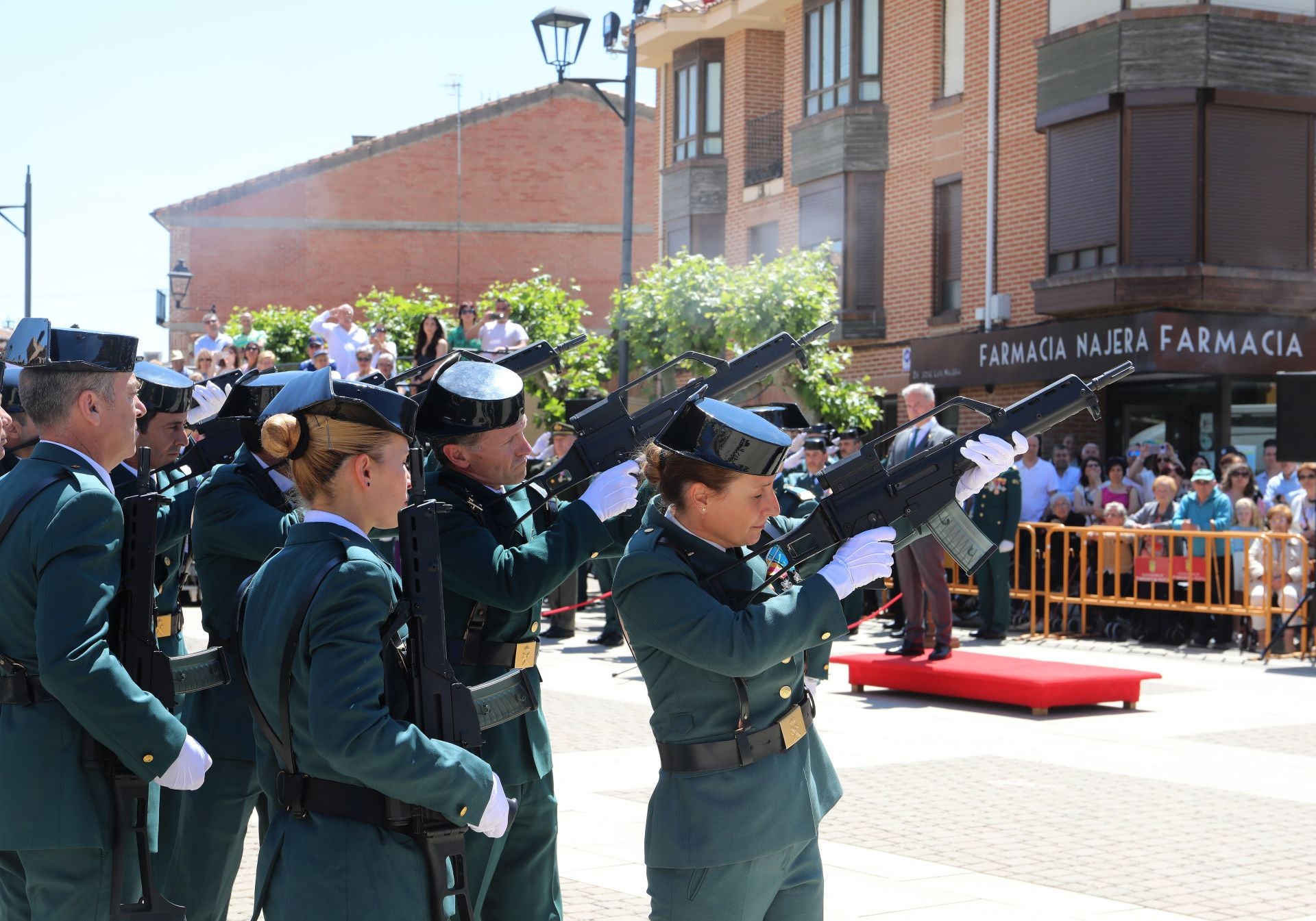 La Guardia Civil honra en Paredes de Nava sus 181 años de historia