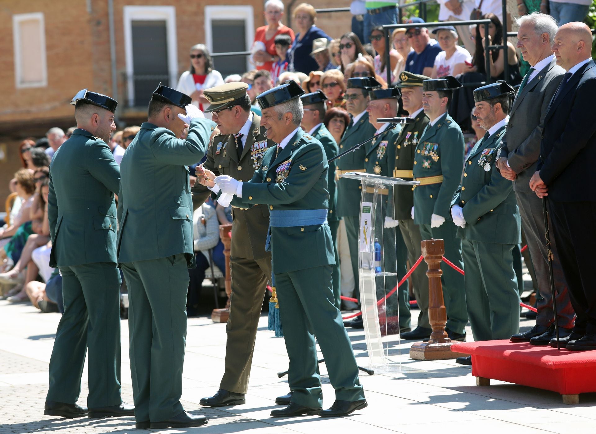 La Guardia Civil honra en Paredes de Nava sus 181 años de historia