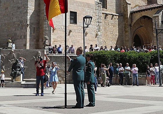 La Guardia Civil honra en Paredes de Nava sus 181 años de historia