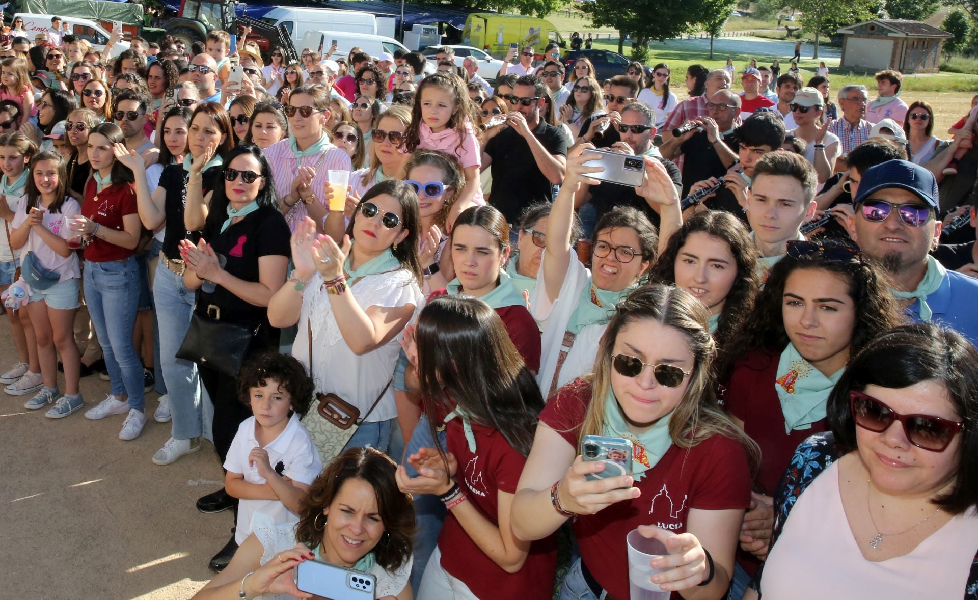 La romería de la Virgen del Bustar, en imágenes