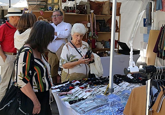 Feria del Comercio Segoviano en la Plaza Mayor de Segovia