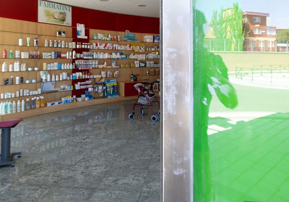 Muestras tomadas por la Policía Científica para esclarecer el robo de la farmacia del túnel de Andrómeda.