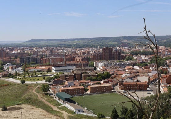 Terreno junto al campo del Otero, en donde está previsto el aparcamiento.