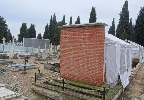 Fosas comunes de la Guerra Civil en el cementerio de El Carmen, en imagen de archivo.