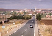 Vista de Medina de Rioseco desde la N-601.