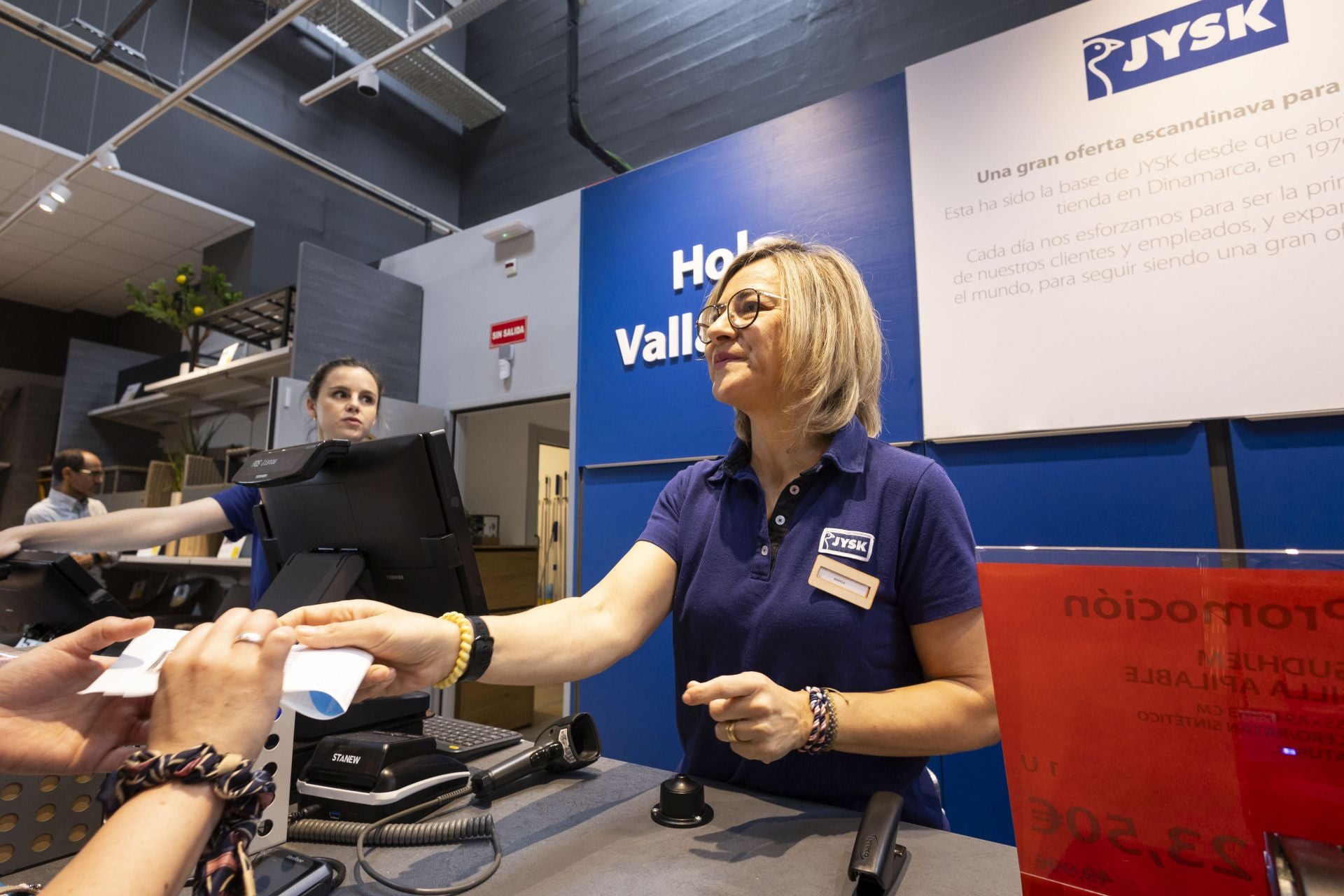 Las fotos de la inauguración de la tienda de la cadena Jysk en Valladolid