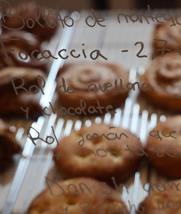 Imagen secundaria 2 - Laura Olmedo: «La buena bollería no puede ir sin un buen café»