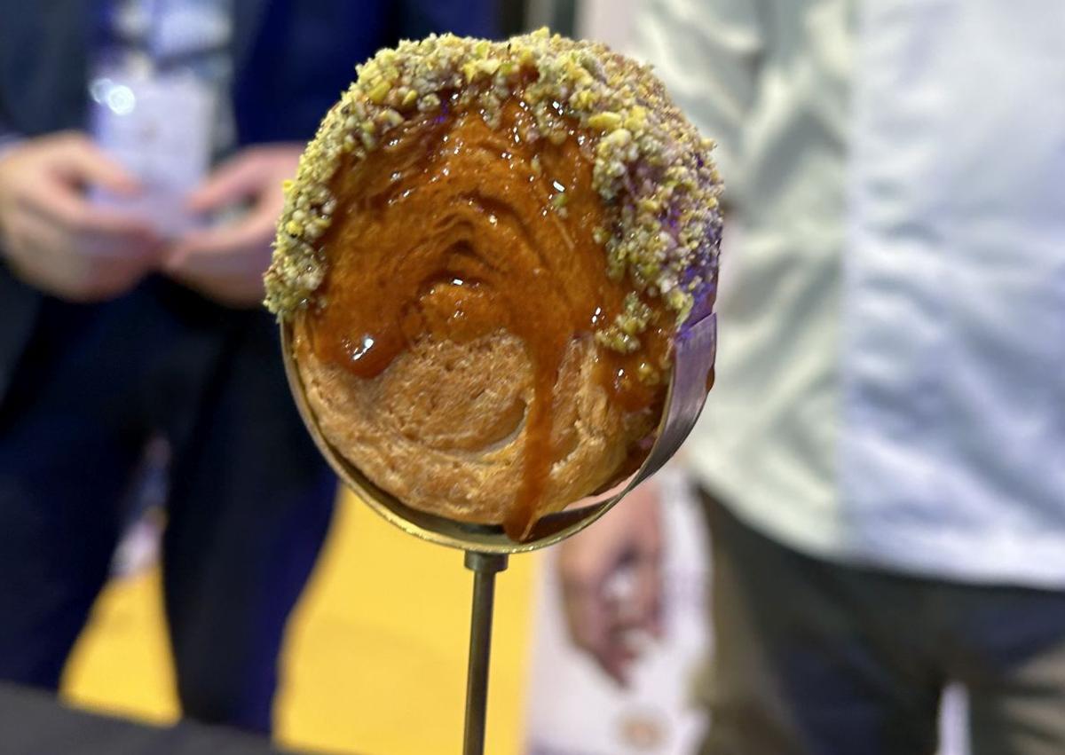 Imagen secundaria 1 - Pincho de tortilla del bar Postal, 'Pucela Roll' de Trasto y 'Corchifrito' de Suite 22.