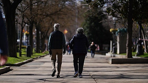 Los psicólogos advierten de que 100.000 mayores se sienten maltratados por la sobreprotección de sus familias