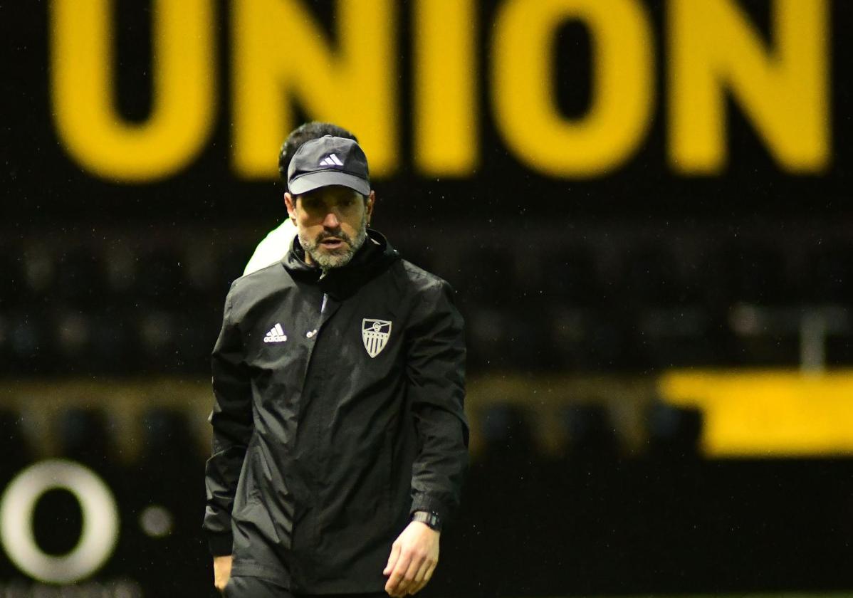 Ramsés Gil, durante el partido que la Segoviana disputó en Irún ante el Real Unión.