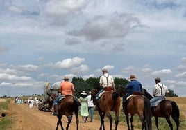 La romería de San Antonio de Mayorga reúne a cientos de vecinos y allegados