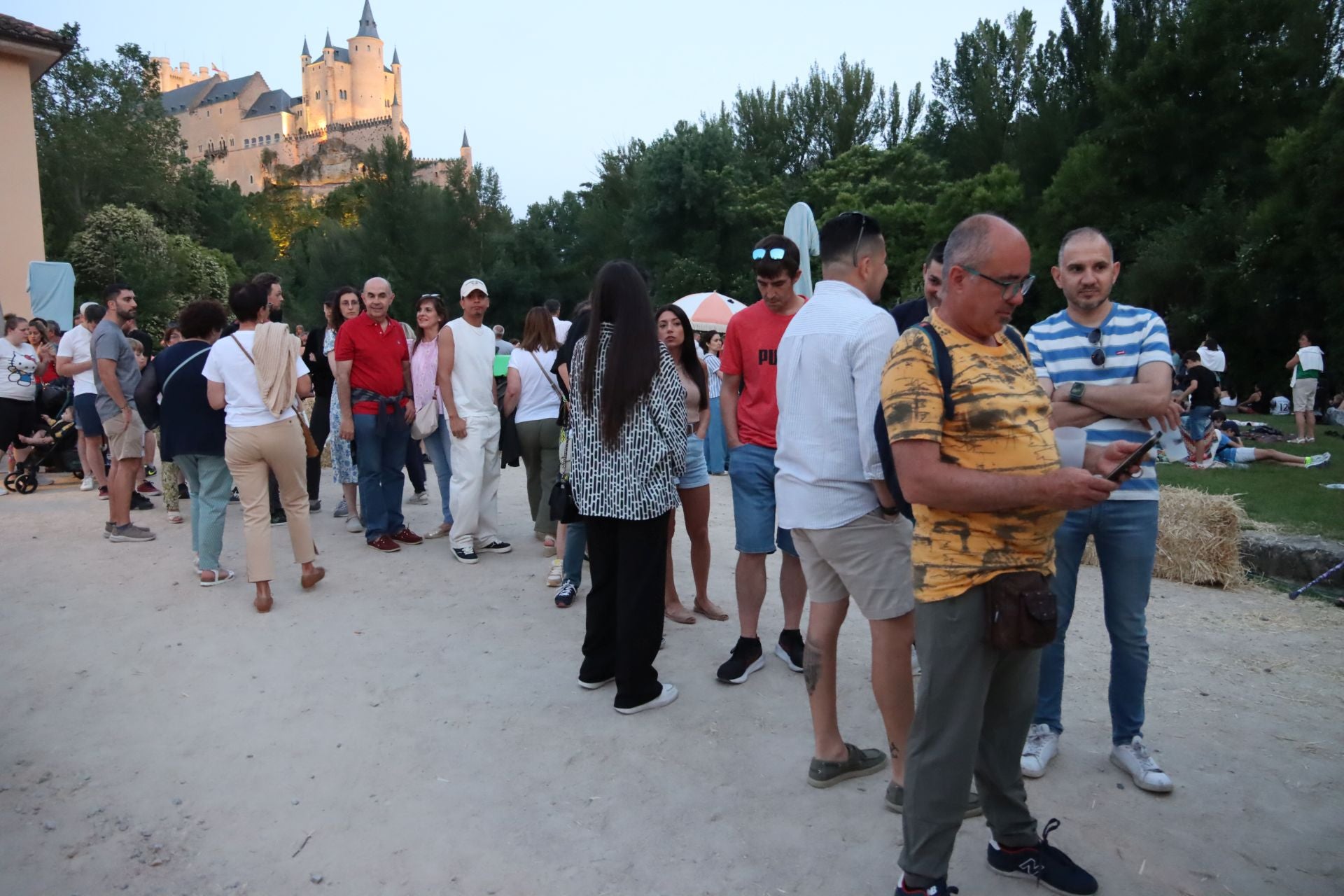El espectáculo de drones por el Picnic Day, en imágenes