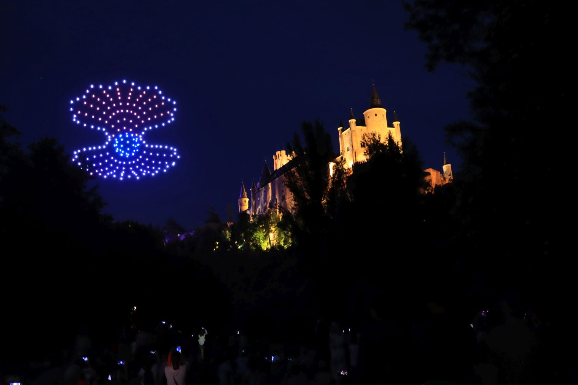 El espectáculo de drones por el Picnic Day, en imágenes