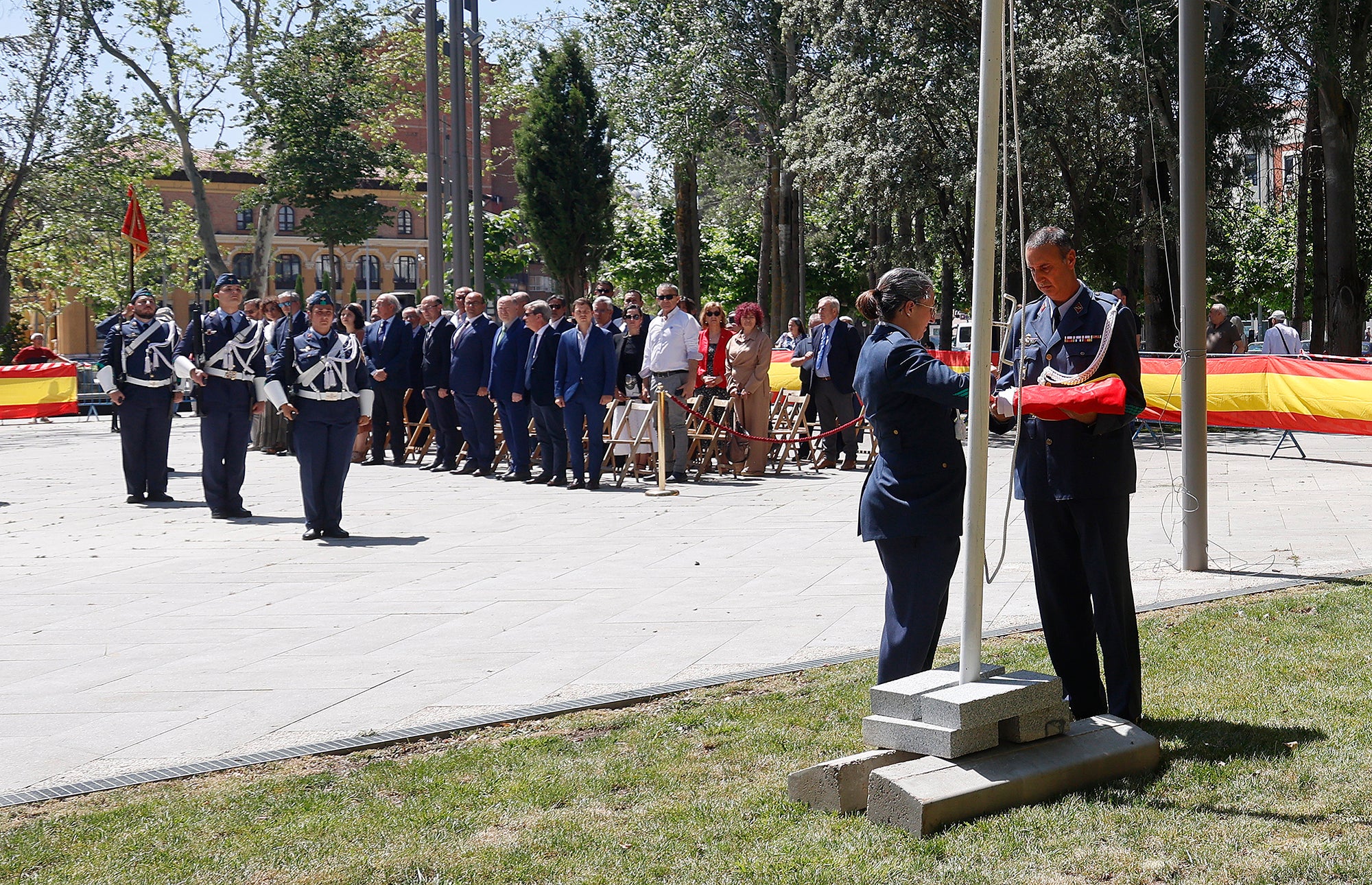 Palencia reaviva el compromiso con las Fuerzas Armadas