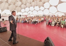 Alfonso Pahíno deleitó a todos con su mejor repertorio
