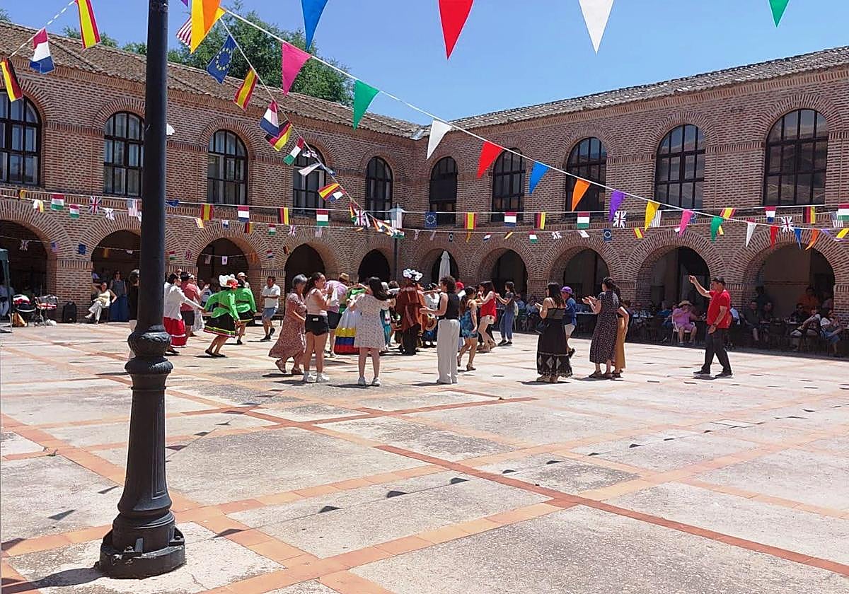 La fiesta gastronómica y multicultural de Olmedo, en imágenes