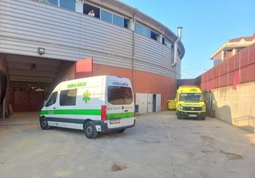 Ambulancias junto a la plaza de La Flecha.