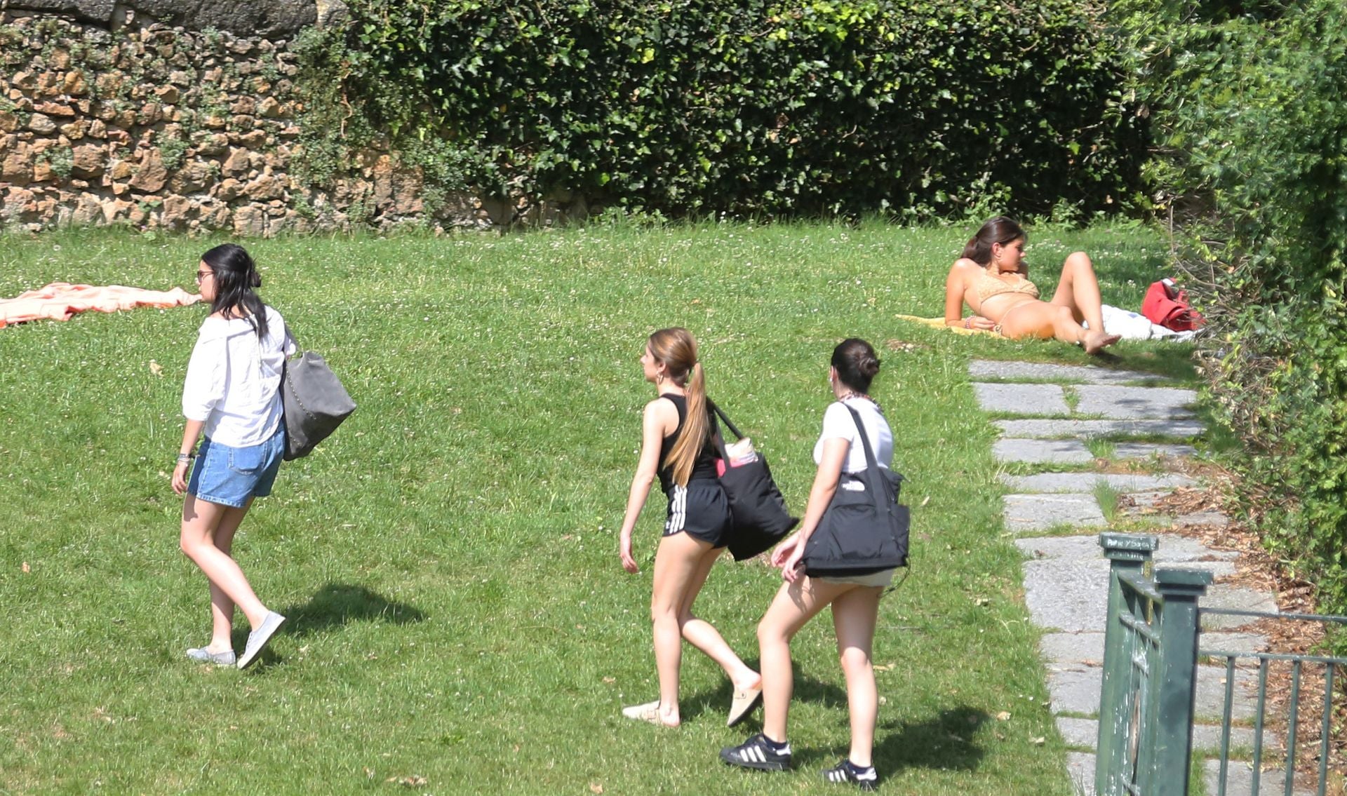 Fotos de las jornadas de calor en Segovia del final de primavera