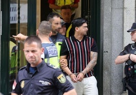 Operación de la Policia Nacional en la calle Gobernador Fernández Jiménez