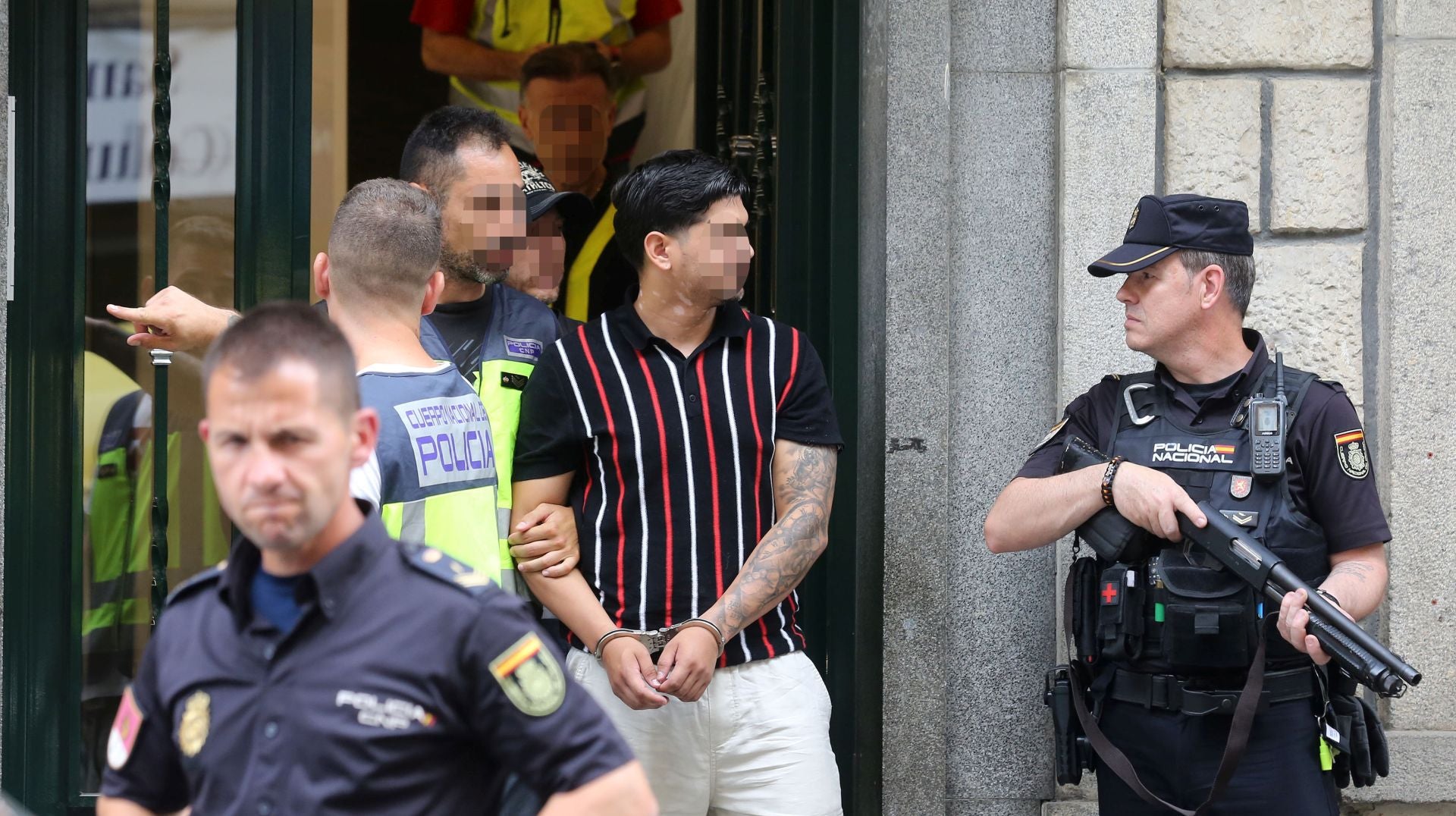 Fotos de la operación policial en Segovia