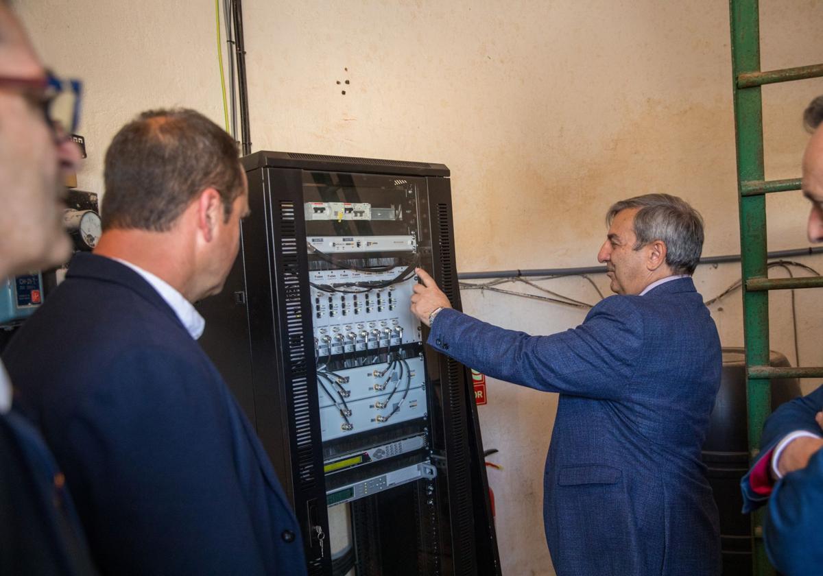 Inauguración del nuevo centro emisor de TDT en Sanchonuño.