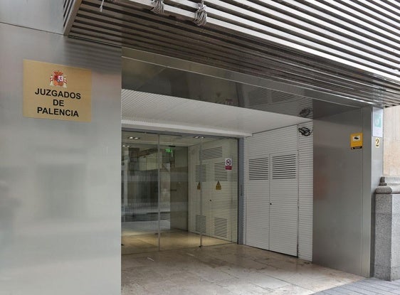 Multa por masturbarse delante de dos menores de 9 y 11 años