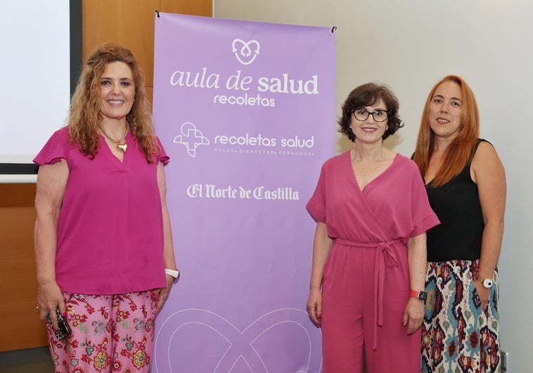Las doctoras Victoria Martínez, Isabel Gippini y Violeta Tetilla en el Centro Cultural de San Agustín.