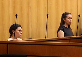 Las dos acusadas, este viernes en la Audiencia de Valladolid.