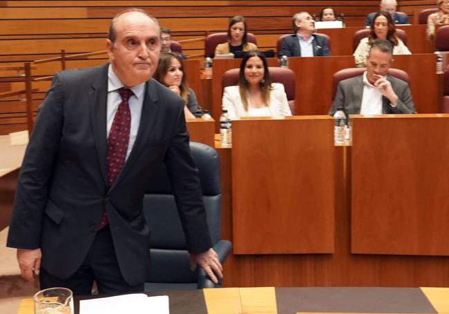 Tomás Quintana, recientemente, en las Cortes.