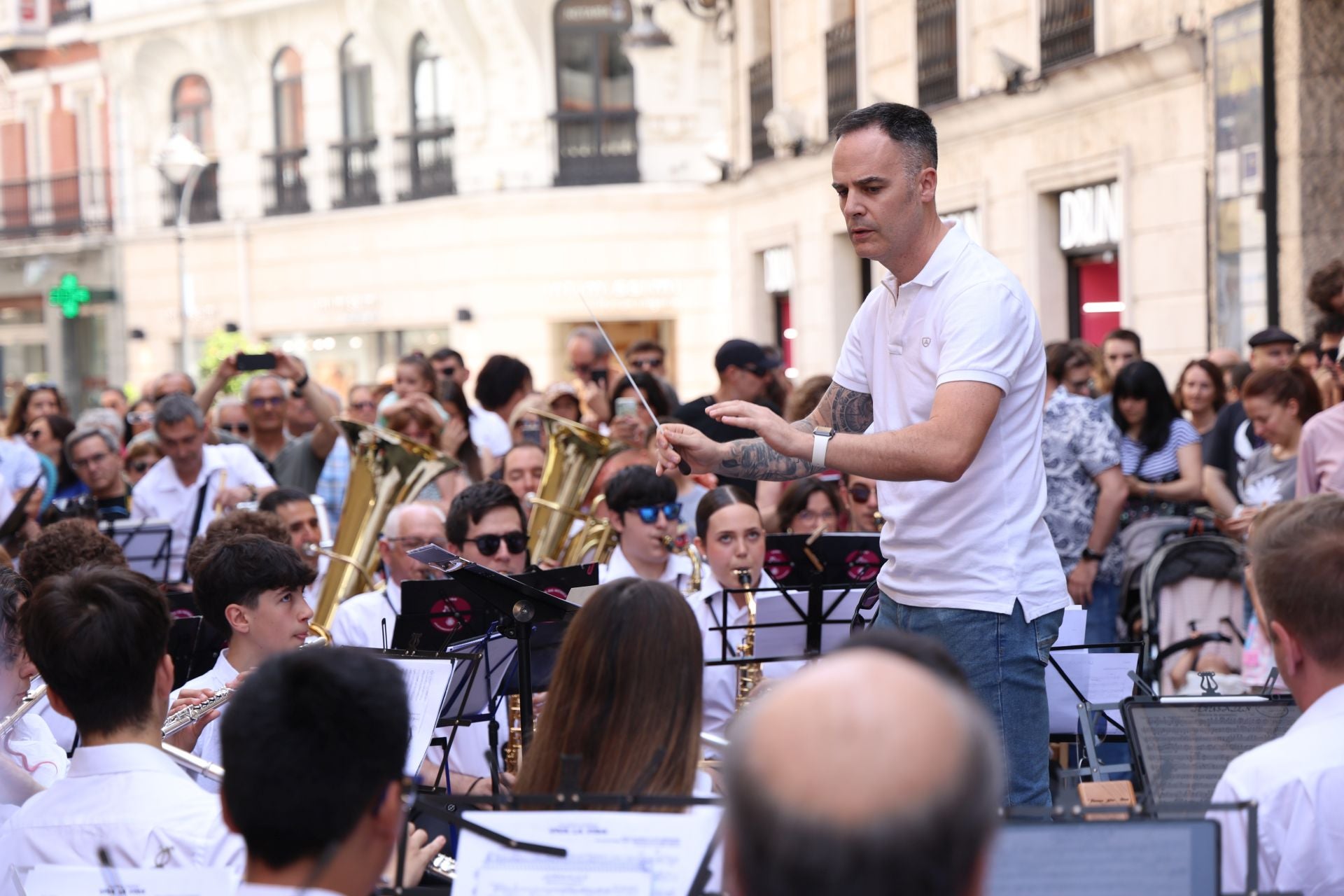 Banda Municipal de Música de Valladolid en la Calle Santiago