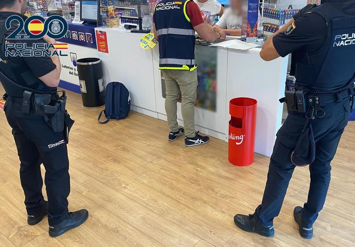 Uno de los registros efectuados por la Policía Nacional.
