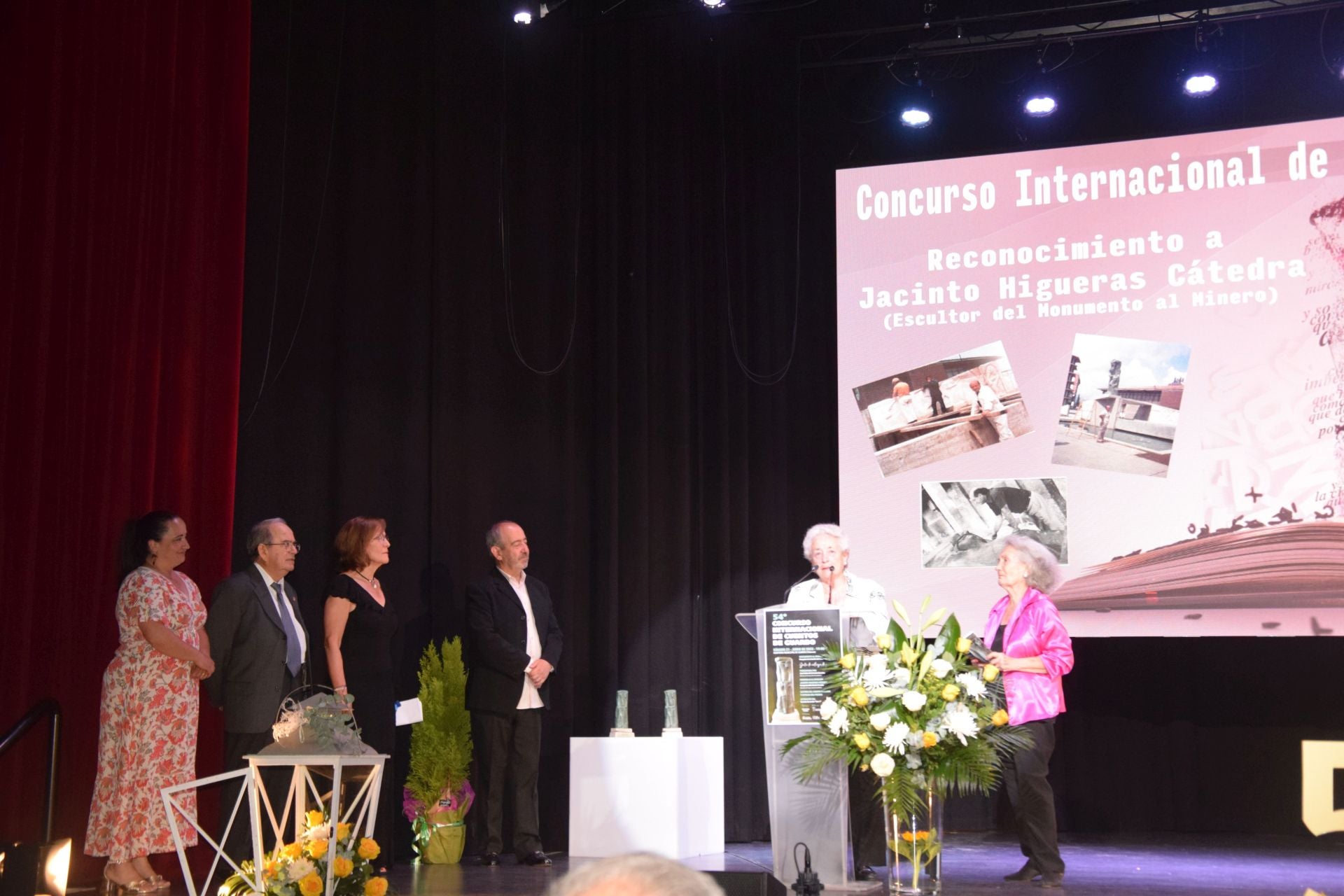 Entrega del premio del Concurso Internacional de Cuentos de Guardo