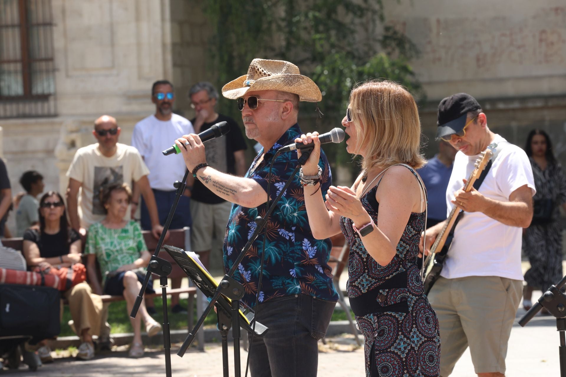 Los Sanguíneos en la Plaza de la Universidad