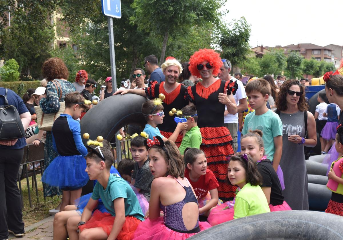 El Pisuerga se llena de coloridos hinchables