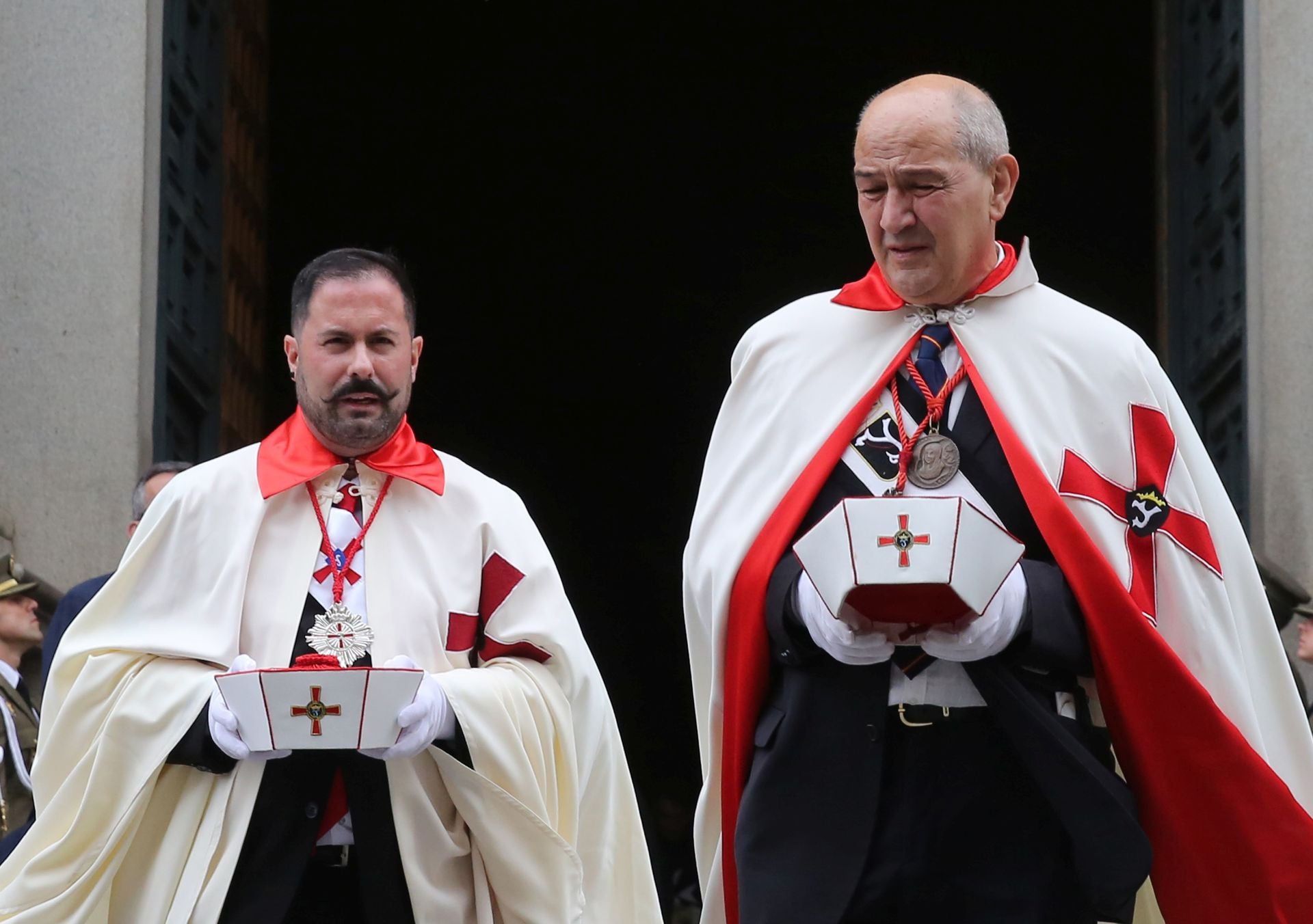 La accidentada procesión del Corpus, en imágenes