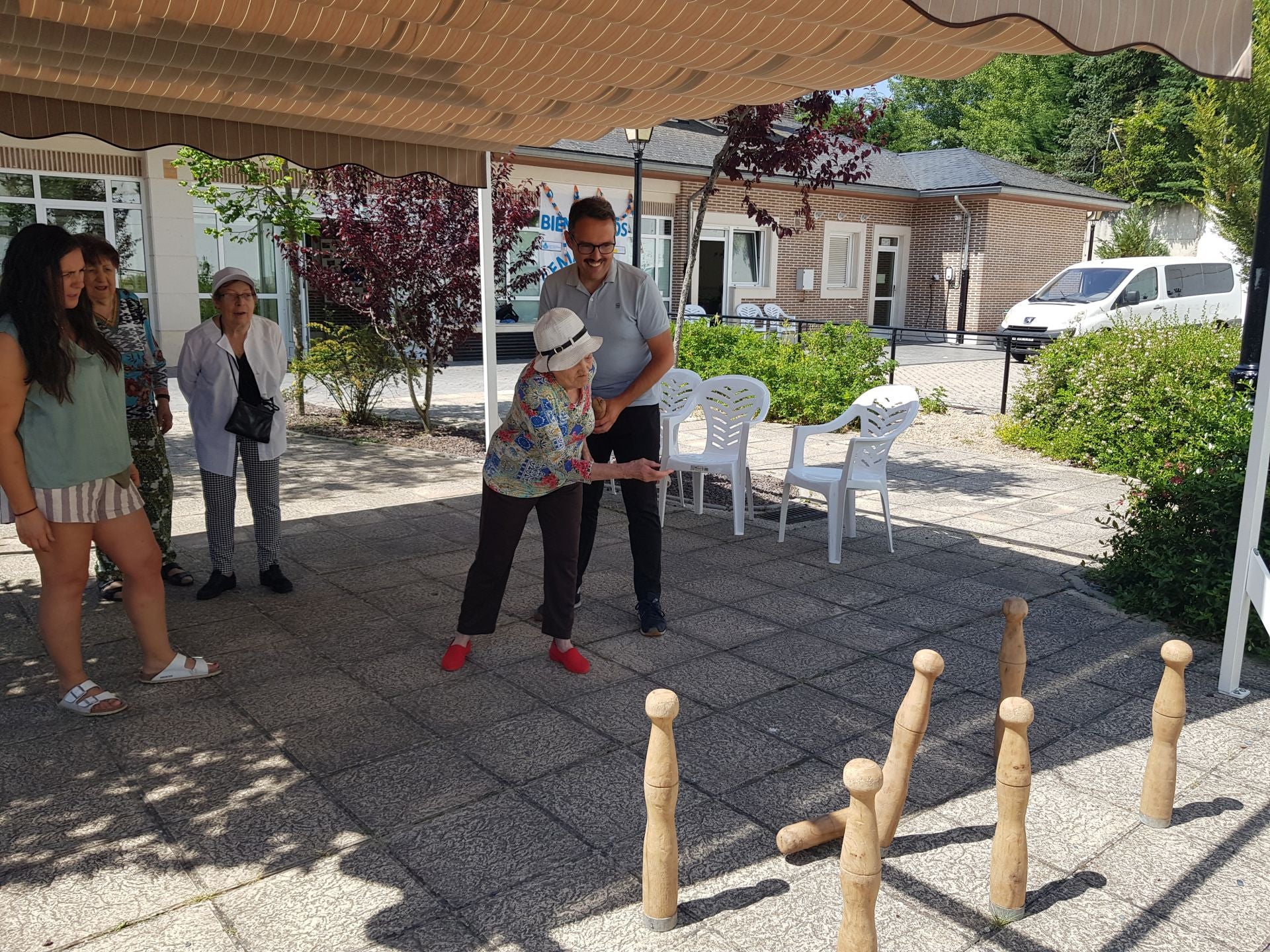 Celebración del día del refugiado en el centro San Juan de Dios de Aguilar