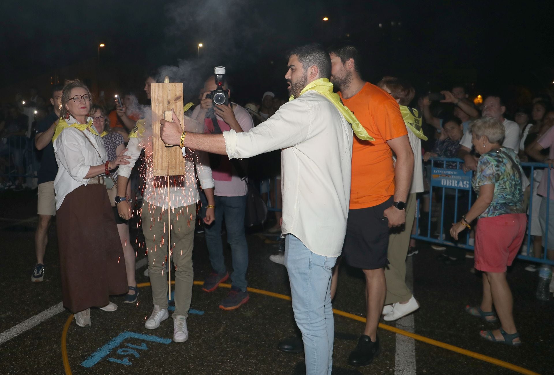 Así fue la hoguera de San Juan en Palencia