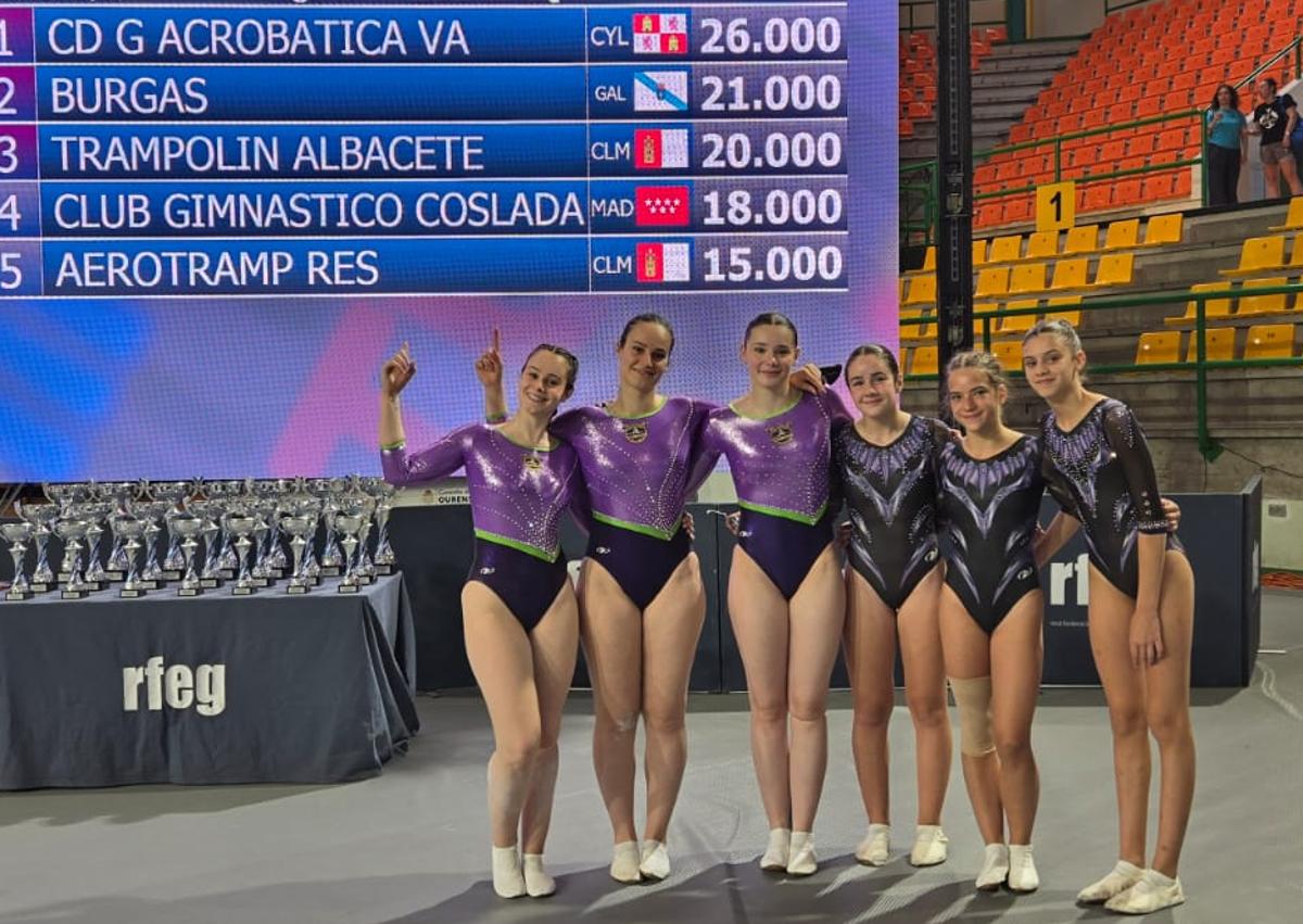 Imagen secundaria 1 - El Club Gimnasia Acrobática se proclama campeón de España en dobleminitramp