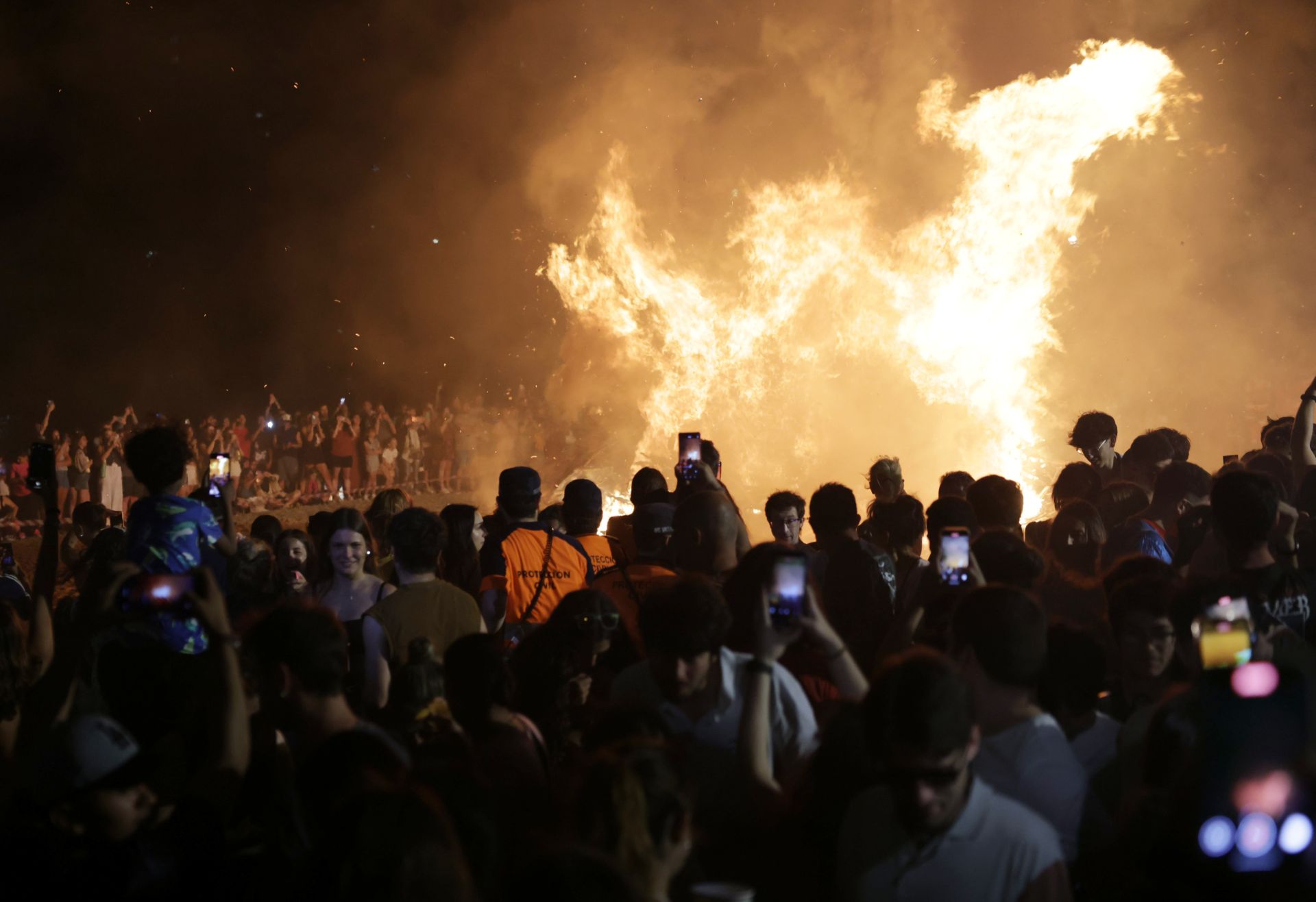 Las imágenes de la noche de San Juan en Valladolid