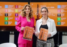 Mar Sancho, viceconsejera, y Lucrecia Colominas, directora artística de la OSCyL.