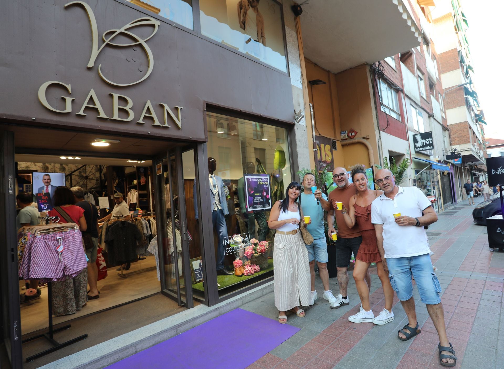El comercio de Palencia saca una sonrisa