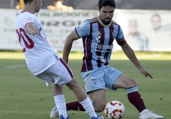 Partido disputado el pasado verano entre el Real Ávila y la Gimnástica Segoviana.