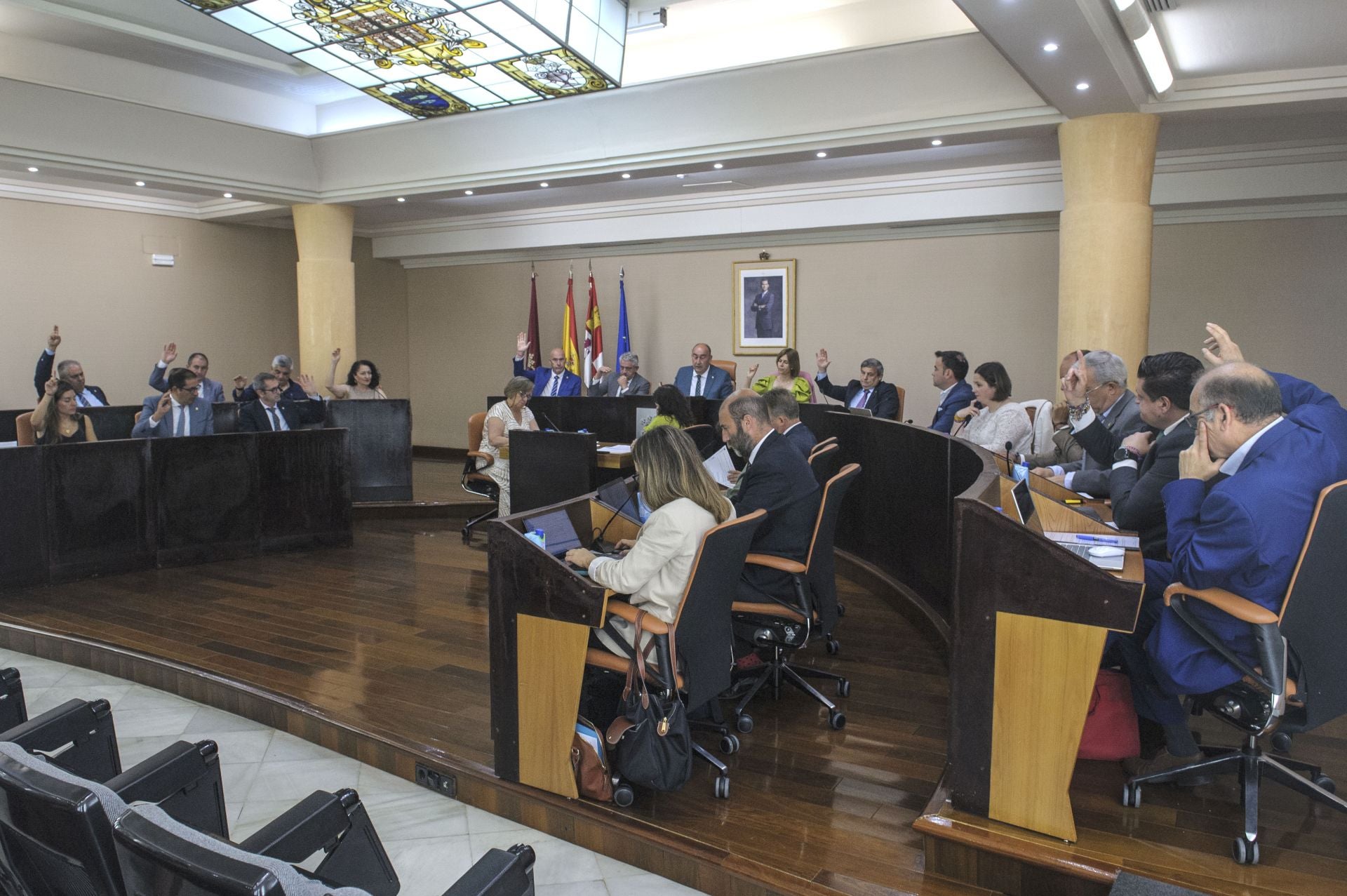 Votación en el Pleno de la Diputación de Segovia.