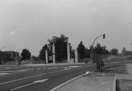 Confluencia de las carreteras N-610 y C-611 a su paso por Villalón. 15 de octubre de 1993.