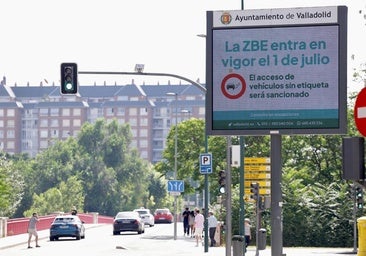 Multas desde este martes a los coches que más contaminan y no tengan permiso para la ZBE